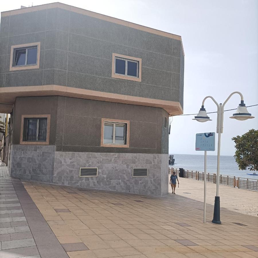 Апартаменты Sea View On Arinaga Beach Экстерьер фото